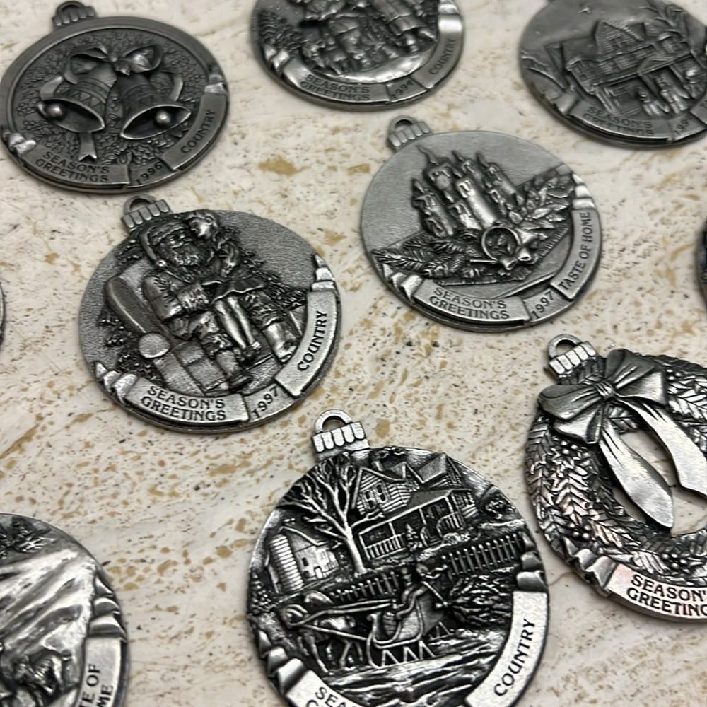 10 Vintage pewter ornaments | Country magazine Season’s Greetings - Picture 10 of 14